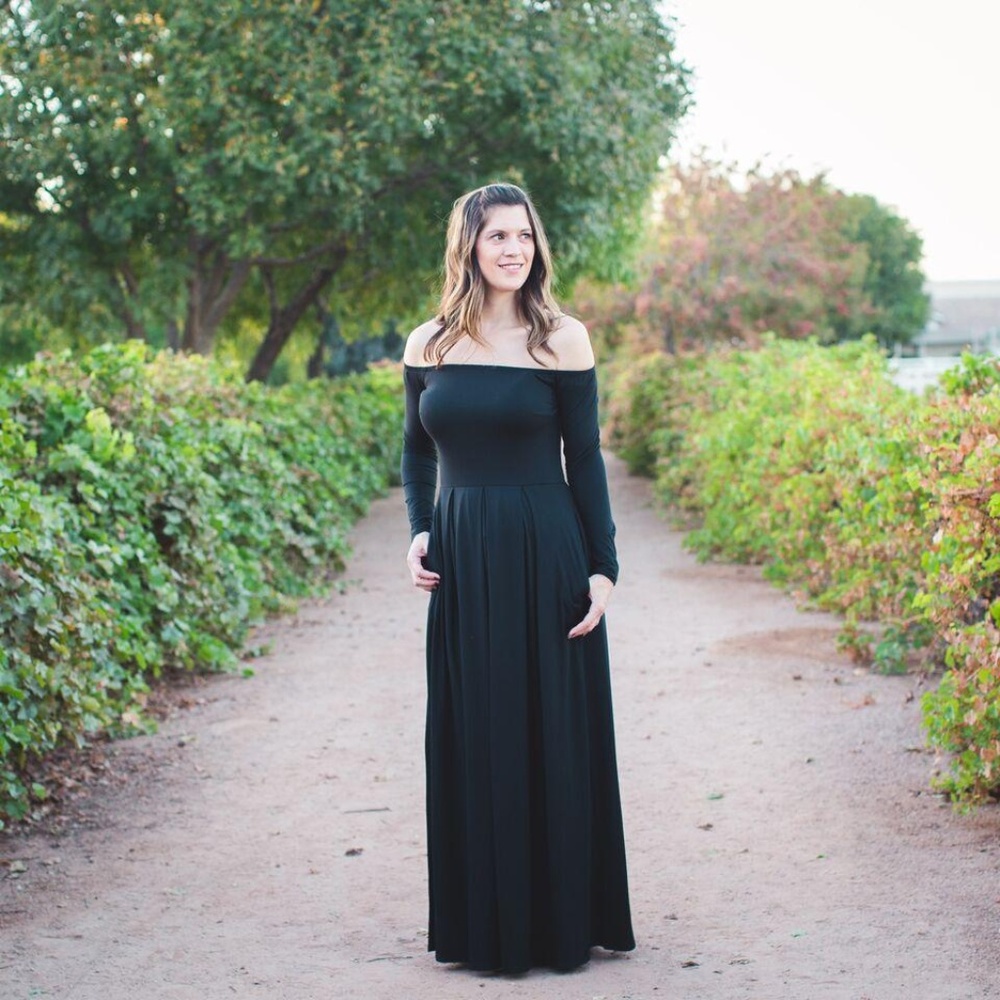 COPY - Amelia James Camden MAXI Dress in black NWT